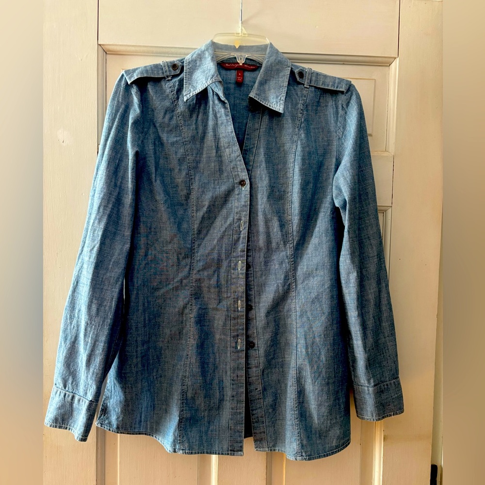 Denim button down- great condition size small, classic blue color.